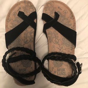 MUK LUK estelle sandals